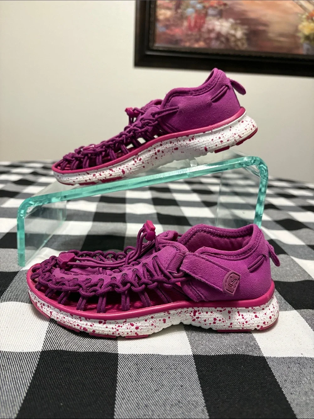 Keen Uneek Bungee Strap Purple Pink Sandals Youth Girls Size 12 Water Trail Shoe
